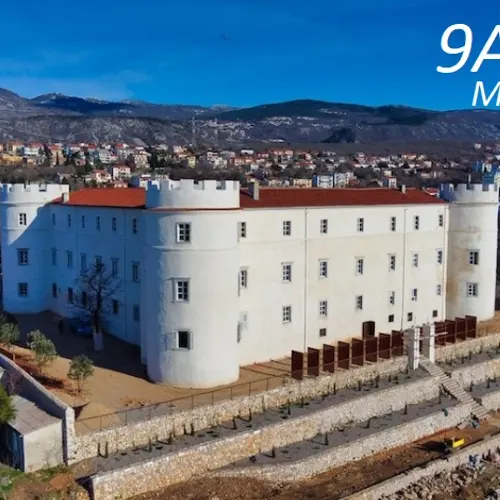 9A4AA