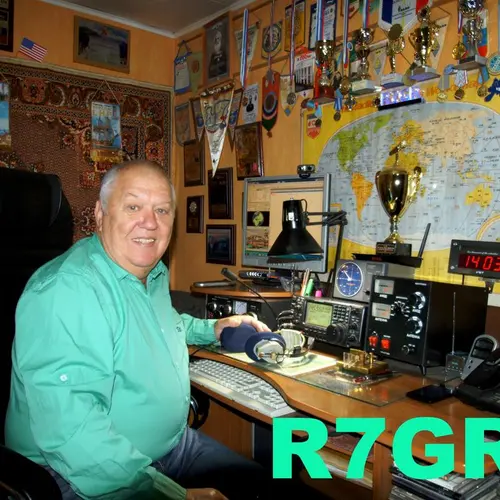 R7GR profile image