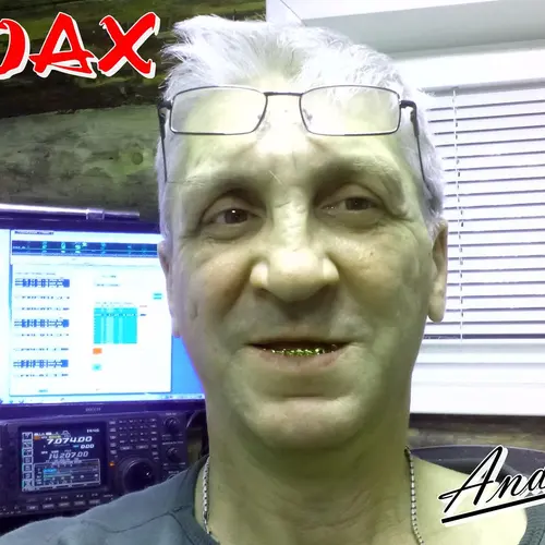 R0AX profile image
