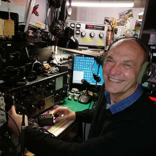LY1NM profile image