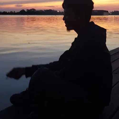 YE7LOW profile image