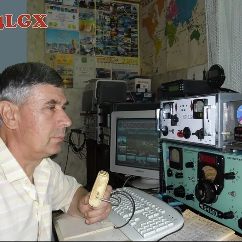 US4LGX profile image