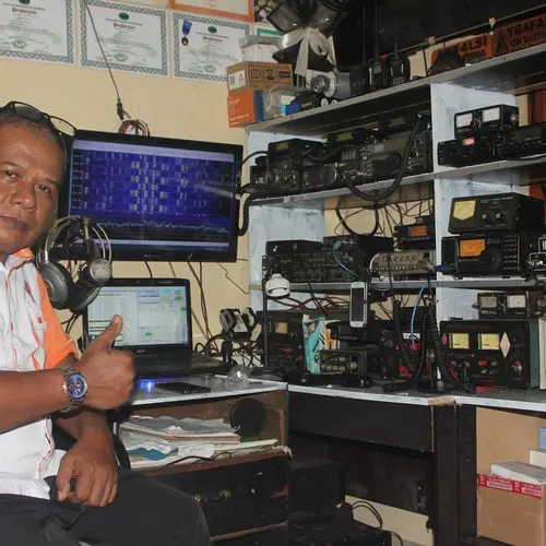YE4LSI profile image