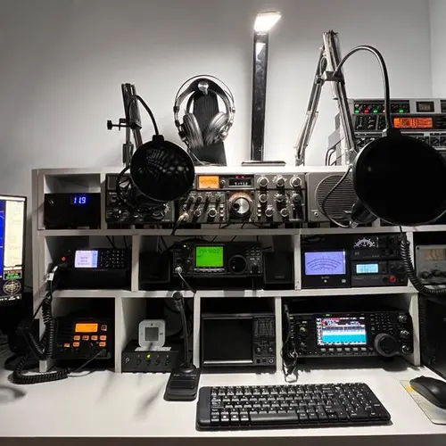 EA8IE