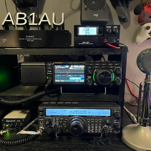 AB1AU