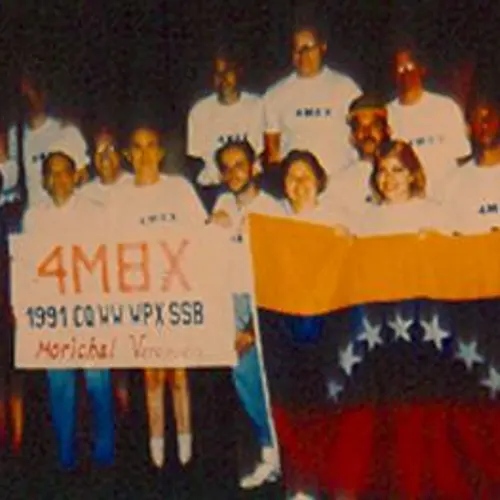 4M8X