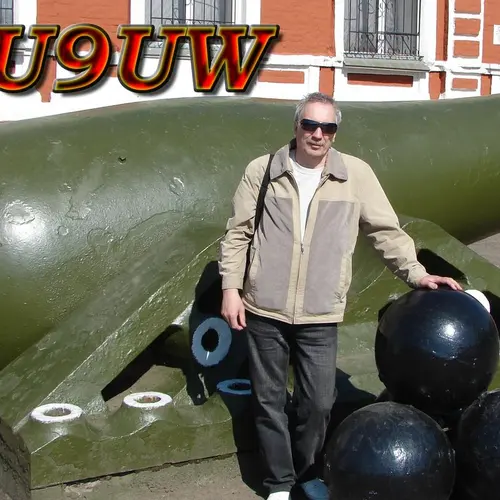 RU9UW