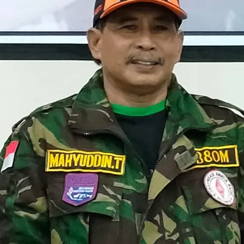 YB8OM