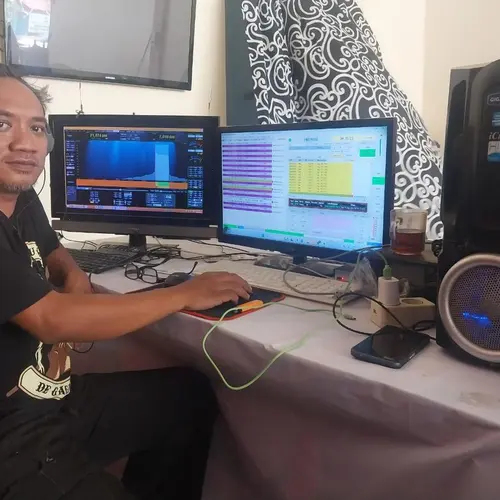 YE8BJS profile image