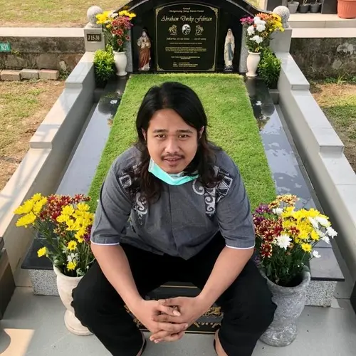 YG1BWG profile image