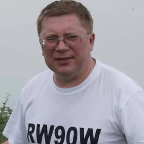 RW9OW
